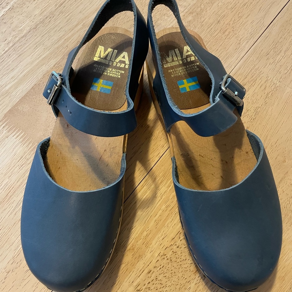 MIA Navy Blue Leather Clog Mules with Buckle - Picture 3 of 6